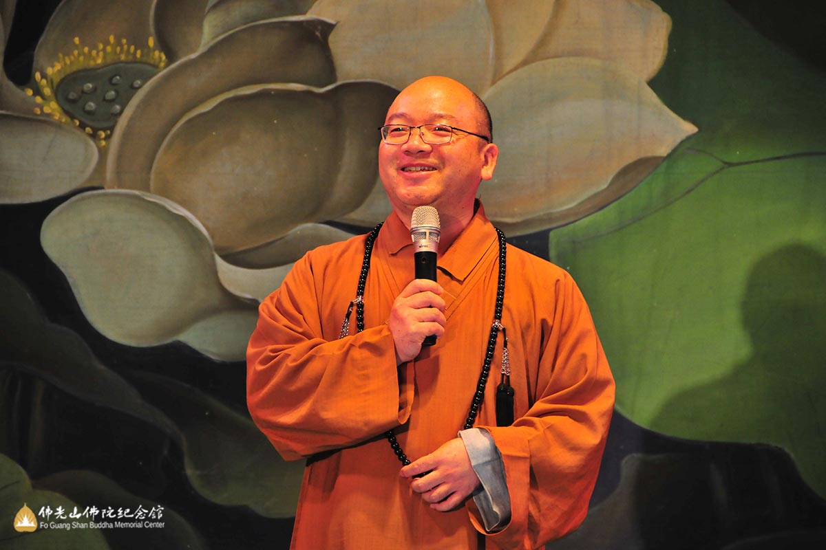 2017.10.17 Buddhist Dharma Talk by Venerable Hsin Bao – Fo Guang Shan